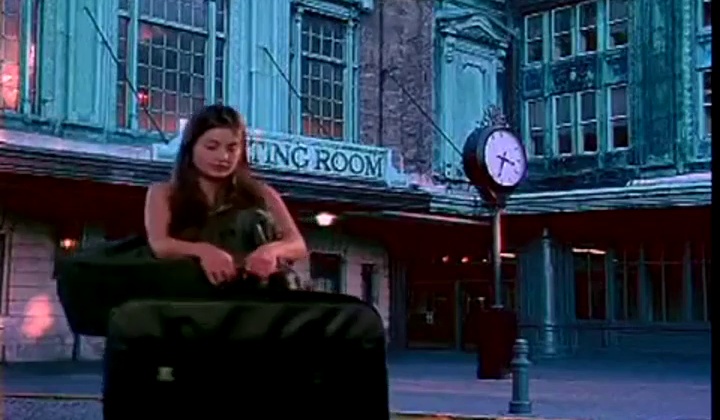 Lesbian Couples Seduction Scene