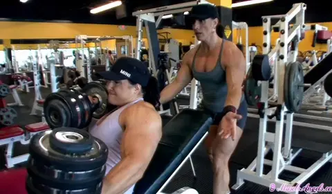 Lesbian Bodybuilding Pump: Girl on Girl Workout Intimacy