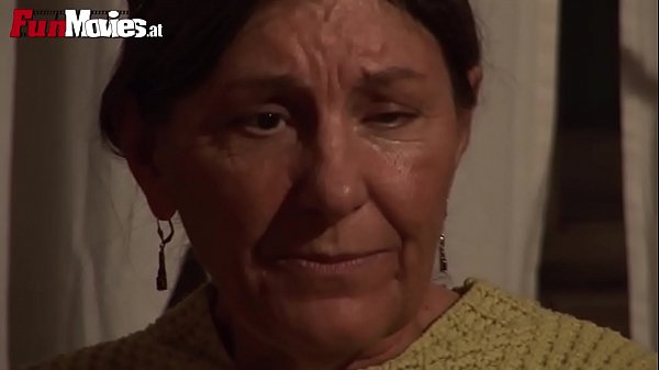 Mature German Lesbians in Jacuzzi Action