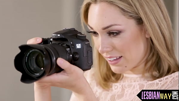 Lesbian Seduces Glam Beauty With 69 Action