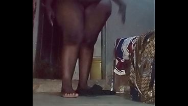 Ebony Lesbian Queen Dominates Girl-On-Girl Scene